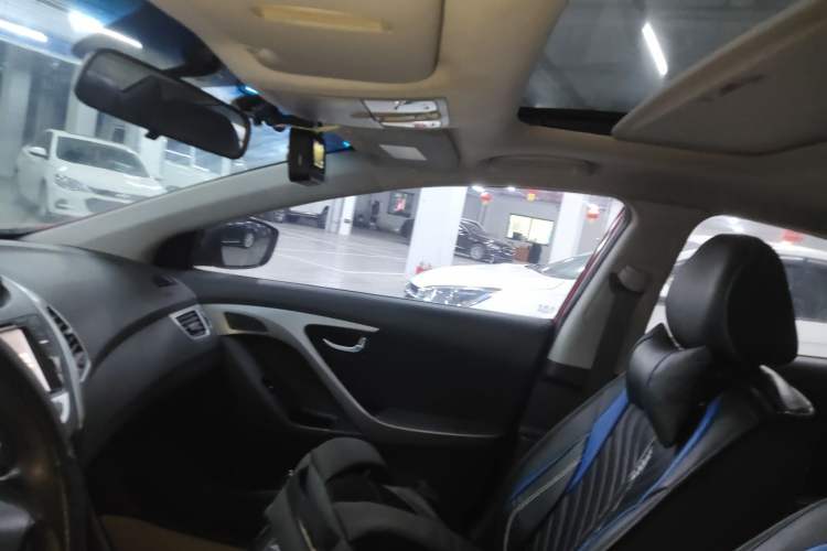 Used Hyundai Elantra (5th Generation / Langdong) 2012 1.6L Manual Leading Model Headliner