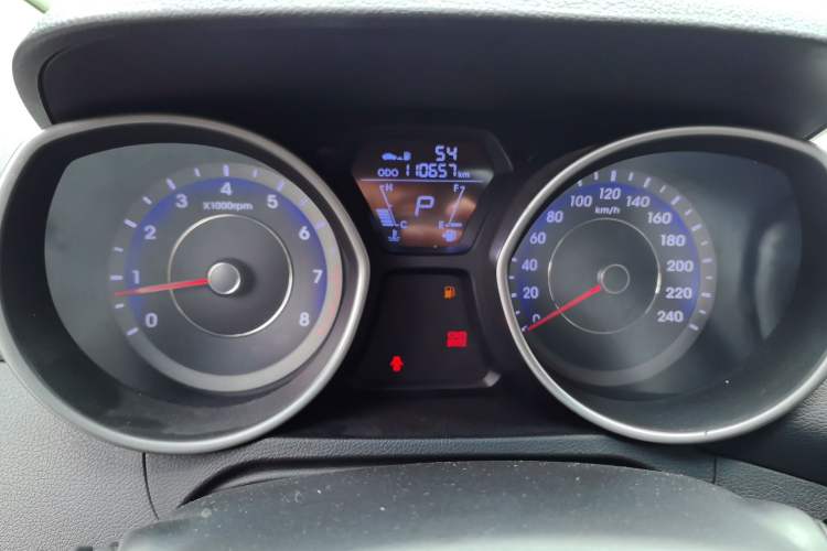 Used Hyundai Elantra (5th Generation / Langdong) 2012 1.6L Automatic Fashion Edition Instrument Cluster