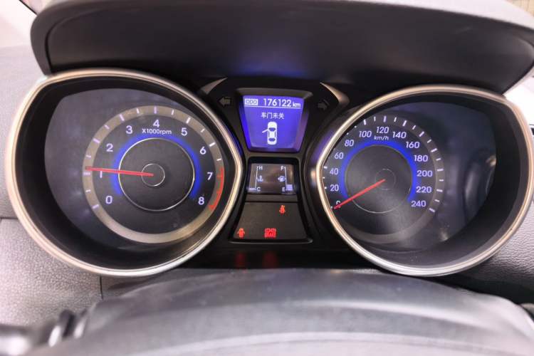 Used Hyundai Elantra (5th Generation / Langdong) 2012 1.6L Manual Leading Model Instrument Cluster