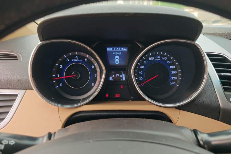 Used Hyundai Elantra (5th Generation / Langdong) 2012 1.6L Automatic Prestige Model Instrument Cluster