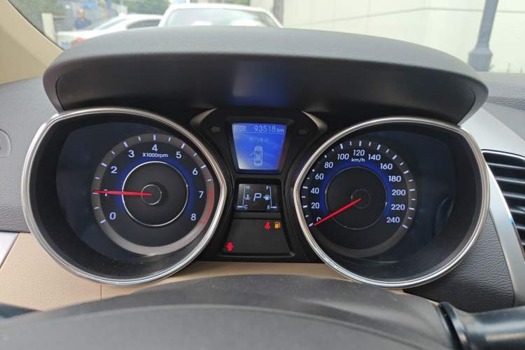 Used Hyundai Elantra (5th Generation / Langdong) 2012 1.6L Automatic Prestige Model Instrument Cluster