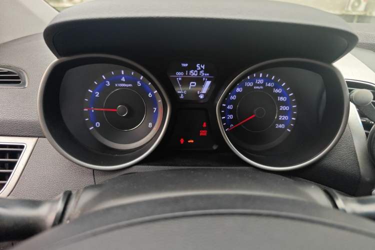 Used Hyundai Elantra (5th Generation / Langdong) 2012 1.6L Automatic Fashion Edition Instrument Cluster