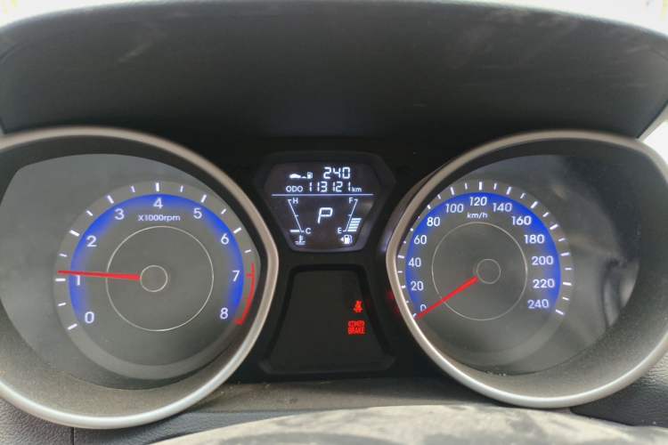 Used Hyundai Elantra (5th Generation / Langdong) 2012 1.6L Automatic Fashion Edition Instrument Cluster