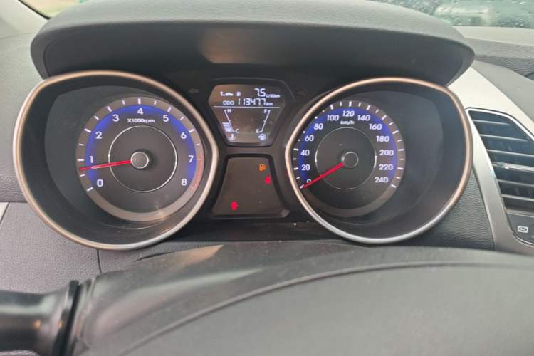 Used Hyundai Elantra (5th Generation / Langdong) 2012 1.6L Manual Fashion Edition Instrument Cluster