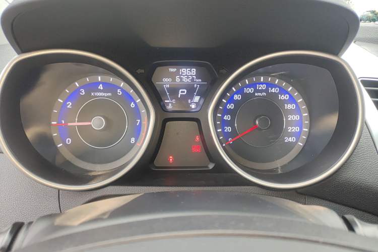Used Hyundai Elantra (5th Generation / Langdong) 2012 1.6L Automatic Fashion Edition Instrument Cluster