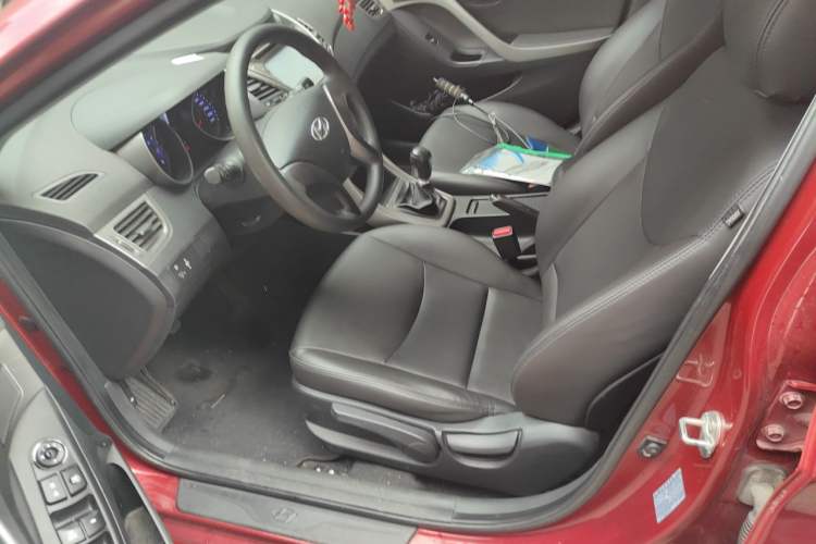 Used Hyundai Elantra (5th Generation / Langdong) 2012 1.6L Manual Fashion Edition Left Front Seat