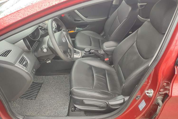 Used Hyundai Elantra (5th Generation / Langdong) 2012 1.6L Automatic Fashion Edition Left Front Seat