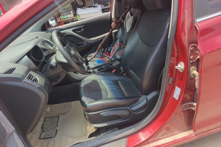 Used Hyundai Elantra (5th Generation / Langdong) 2012 1.6L Manual Leading Model Left Front Seat
