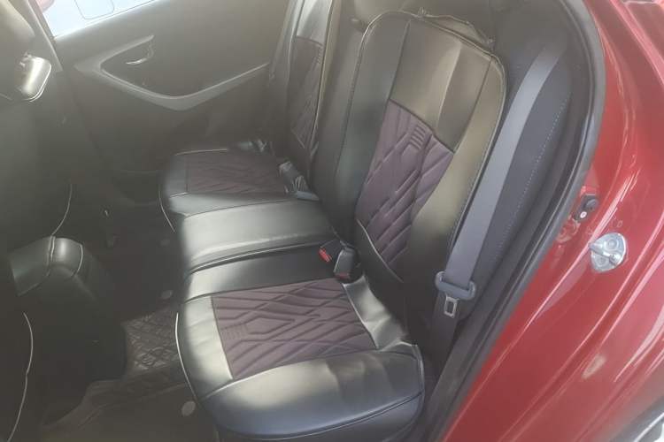 Used Hyundai Elantra (5th Generation / Langdong) 2012 1.6L Automatic Leading Model Left Rear Seat