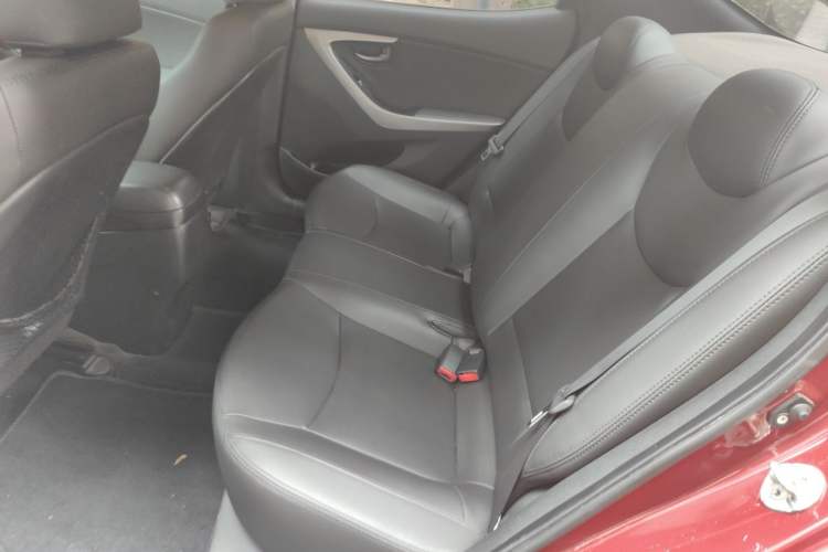 Used Hyundai Elantra (5th Generation / Langdong) 2012 1.6L Manual Fashion Edition Left Rear Seat