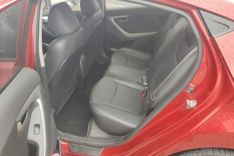 Used Hyundai Elantra (5th Generation / Langdong) 2012 1.6L Automatic Fashion Edition Left Rear Seat