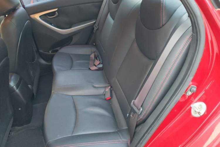 Used Hyundai Elantra (5th Generation / Langdong) 2012 1.6L Automatic Fashion Edition Left Rear Seat