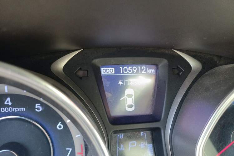 Used Hyundai Elantra (5th Generation / Langdong) 2012 1.6L Automatic Leading Model Odometer Close Up