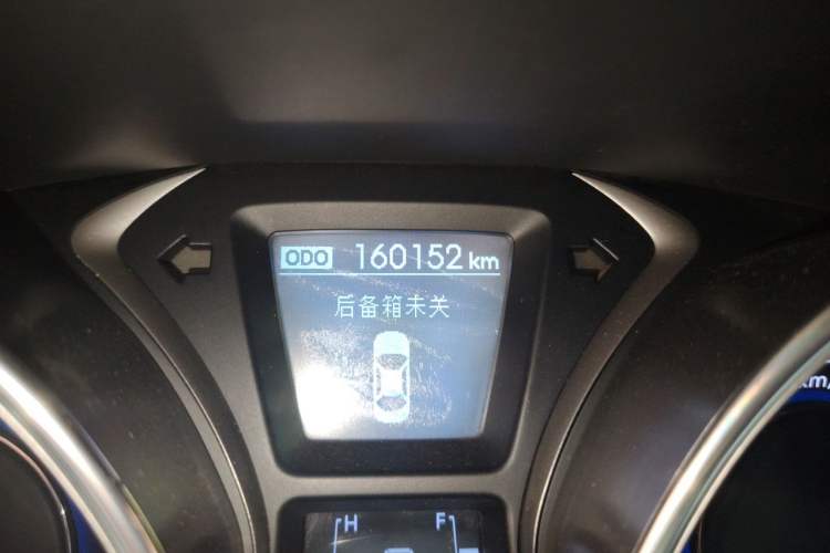 Used Hyundai Elantra (5th Generation / Langdong) 2012 1.6L Automatic Prestige Model Odometer Close Up