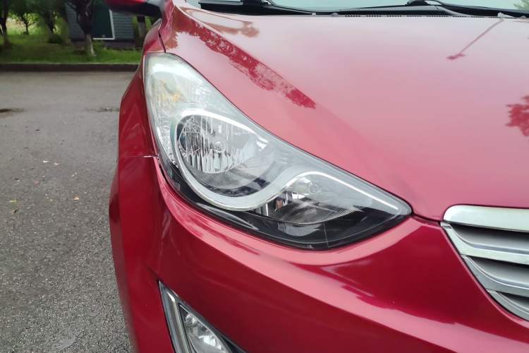 Used Hyundai Elantra (5th Generation / Langdong) 2012 1.6L Automatic Fashion Edition Right Front Headlight