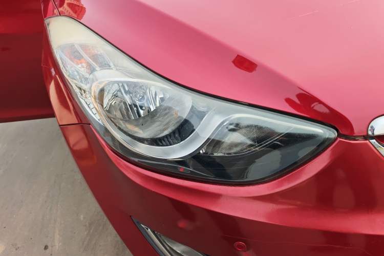 Used Hyundai Elantra (5th Generation / Langdong) 2012 1.6L Automatic Prestige Model Right Front Headlight