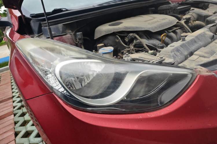 Used Hyundai Elantra (5th Generation / Langdong) 2012 1.6L Automatic Fashion Edition Right Front Headlight