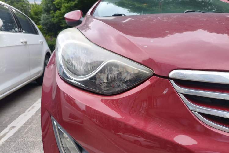Used Hyundai Elantra (5th Generation / Langdong) 2012 1.6L Automatic Fashion Edition Right Front Headlight