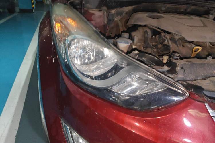 Used Hyundai Elantra (5th Generation / Langdong) 2012 1.6L Automatic Prestige Model Right Front Headlight
