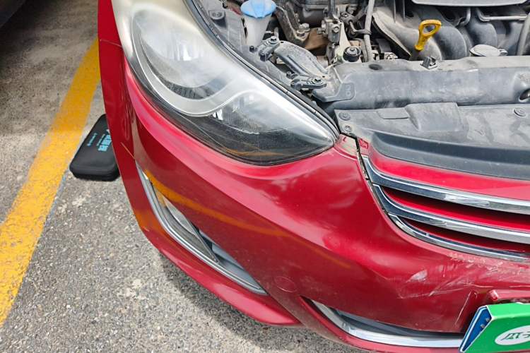 Used Hyundai Elantra (5th Generation / Langdong) 2012 1.6L Manual Leading Model Right Front Headlight