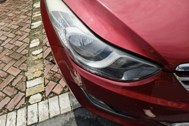 Used Hyundai Elantra (5th Generation / Langdong) 2012 1.6L Automatic Leading Model Right Front Headlight