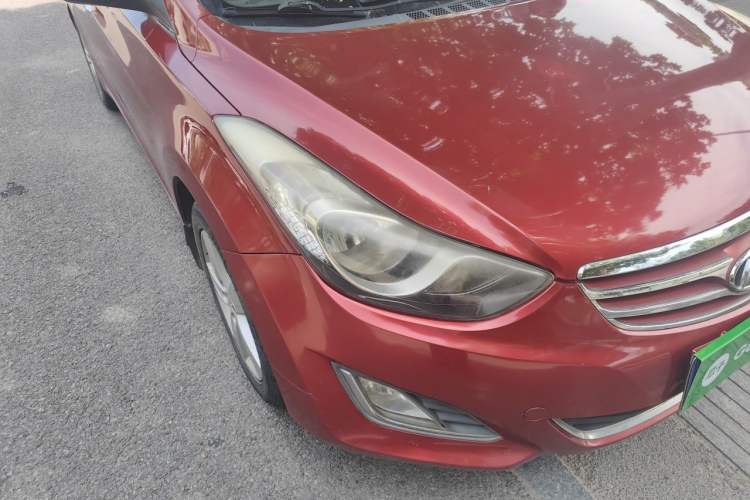 Used Hyundai Elantra (5th Generation / Langdong) 2012 1.6L Manual Leading Model Right Front Headlight