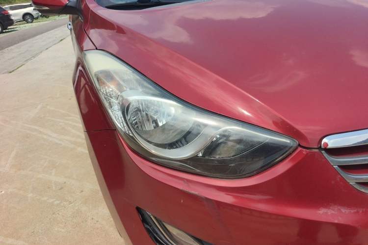 Used Hyundai Elantra (5th Generation / Langdong) 2012 1.6L Manual Leading Model Right Front Headlight