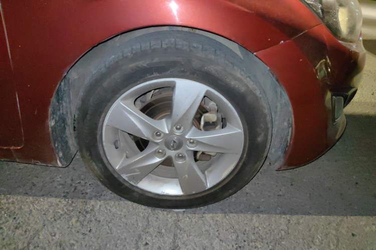 Used Hyundai Elantra (5th Generation / Langdong) 2012 1.6L Manual Leading Model Right Front Wheel Hub
