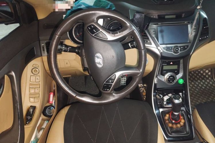 Used Hyundai Elantra (5th Generation / Langdong) 2012 1.8L Manual Luxury Version Steering Wheel