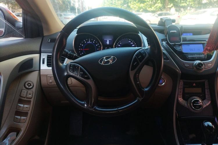 Used Hyundai Elantra (5th Generation / Langdong) 2012 1.6L Automatic Prestige Model Steering Wheel