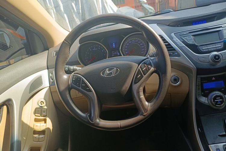 Used Hyundai Elantra (5th Generation / Langdong) 2012 1.6L Automatic Leading Model Steering Wheel