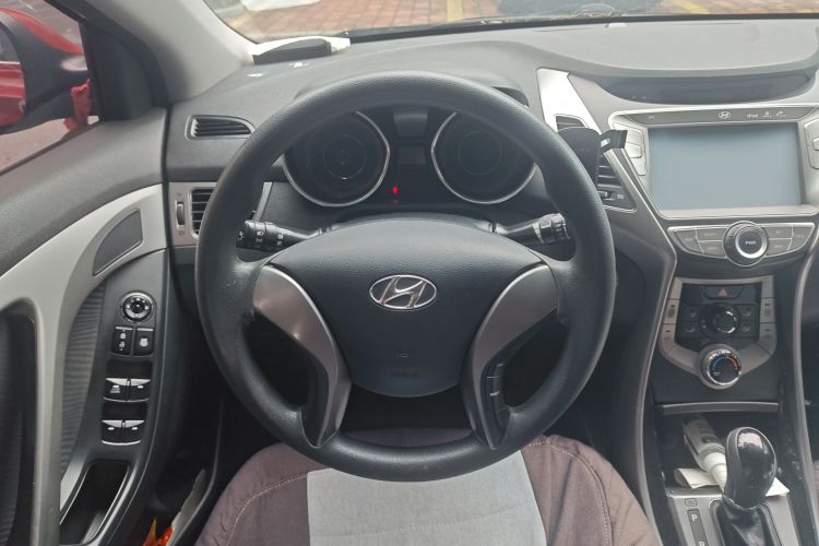 Used Hyundai Elantra (5th Generation / Langdong) 2012 1.6L Automatic Leading Model Steering Wheel
