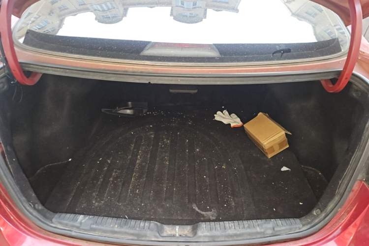 Used Hyundai Elantra (5th Generation / Langdong) 2012 1.6L Automatic Prestige Model Trunk