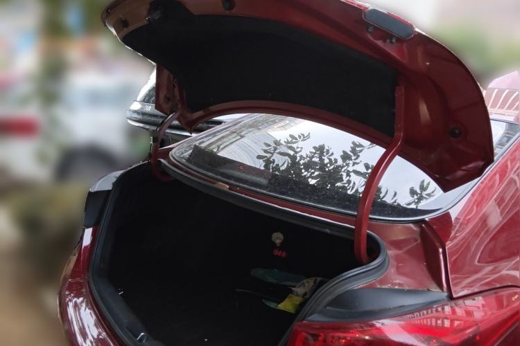 Used Hyundai Elantra (5th Generation / Langdong) 2012 1.6L Automatic Prestige Model Trunk