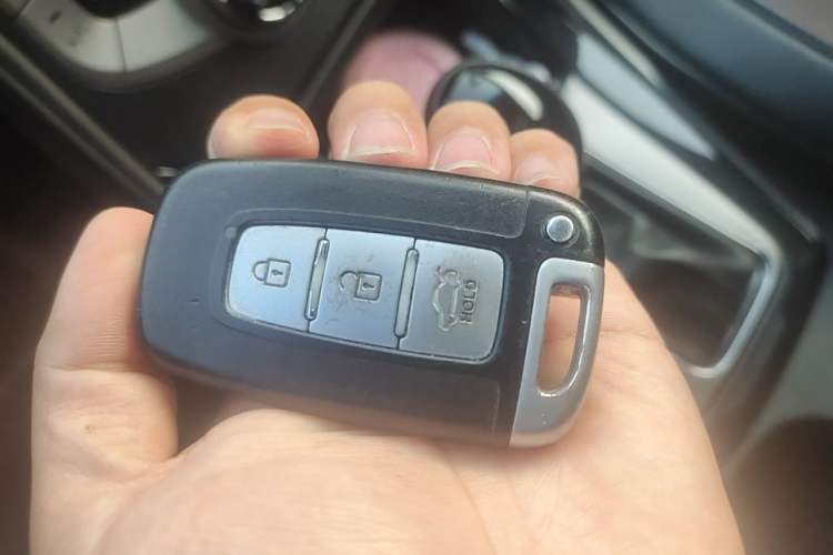 Used Hyundai Elantra (5th Generation / Langdong) 2012 1.6L Automatic Leading Model Vehicle Key
