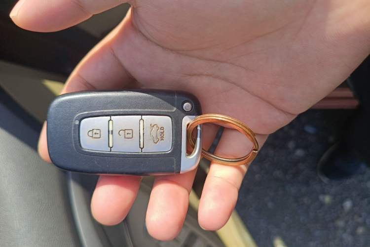 Used Hyundai Elantra (5th Generation / Langdong) 2012 1.6L Automatic Leading Model Vehicle Key