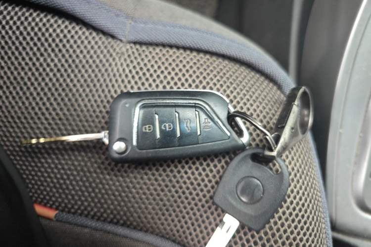 Used Hyundai Elantra (5th Generation / Langdong) 2012 1.6L Automatic Fashion Edition Vehicle Key