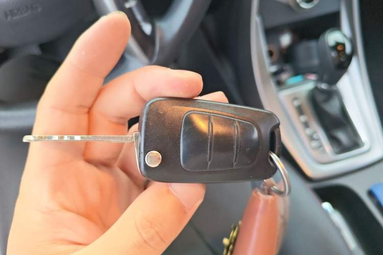 Used Hyundai Elantra (5th Generation / Langdong) 2012 1.6L Automatic Fashion Edition Vehicle Key