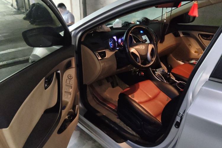 Used Hyundai Elantra (5th Generation / Langdong) 2012 1.6L Manual Leading Model Driver Seat