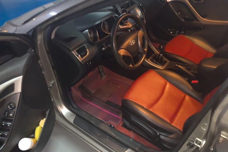 Used Hyundai Elantra (5th Generation / Langdong) 2012 1.6L Manual Fashion Edition Driver Seat