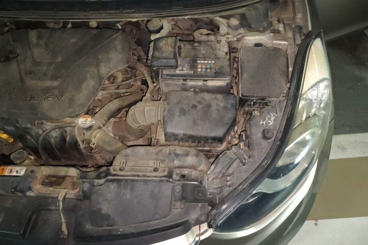 Used Hyundai Elantra (5th Generation / Langdong) 2012 1.6L Manual Leading Model Engine Bay Left