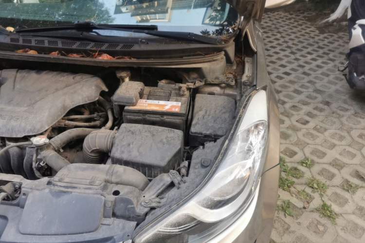Used Hyundai Elantra (5th Generation / Langdong) 2012 1.6L Manual Leading Model Engine Bay Left