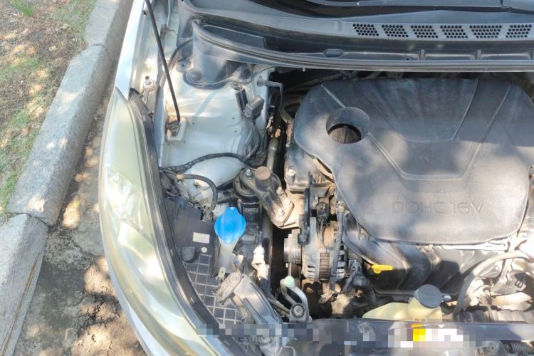Used Hyundai Elantra (5th Generation / Langdong) 2012 1.6L Automatic Leading Model Engine Bay Right