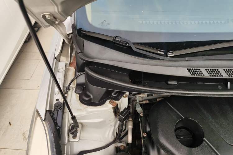 Used Hyundai Elantra (5th Generation / Langdong) 2012 1.6L Manual Leading Model Engine Bay Right