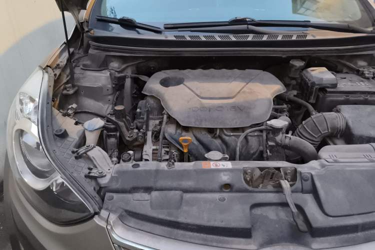 Used Hyundai Elantra (5th Generation / Langdong) 2012 1.6L Automatic Prestige Model Engine Bay Right