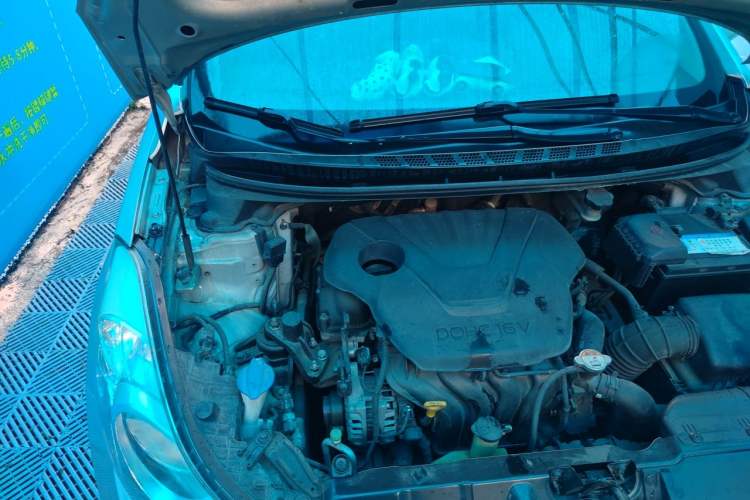 Used Hyundai Elantra (5th Generation / Langdong) 2012 1.6L Automatic Leading Model Engine Bay Right