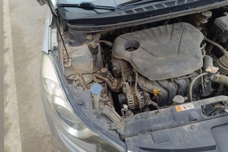 Used Hyundai Elantra (5th Generation / Langdong) 2012 1.6L Automatic Leading Model Engine Bay Right