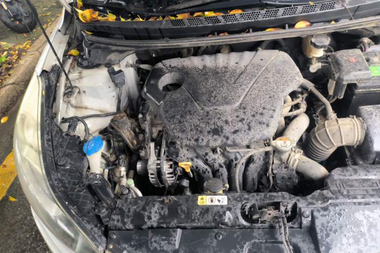 Used Hyundai Elantra (5th Generation / Langdong) 2012 1.6L Automatic Prestige Model Engine Bay Right