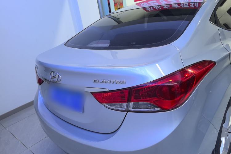 Used Hyundai Elantra (5th Generation / Langdong) 2012 1.6L Manual Leading Model Exterior 4