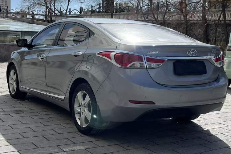 Used Hyundai Elantra (5th Generation / Langdong) 2012 1.6L Manual Leading Model Exterior 5